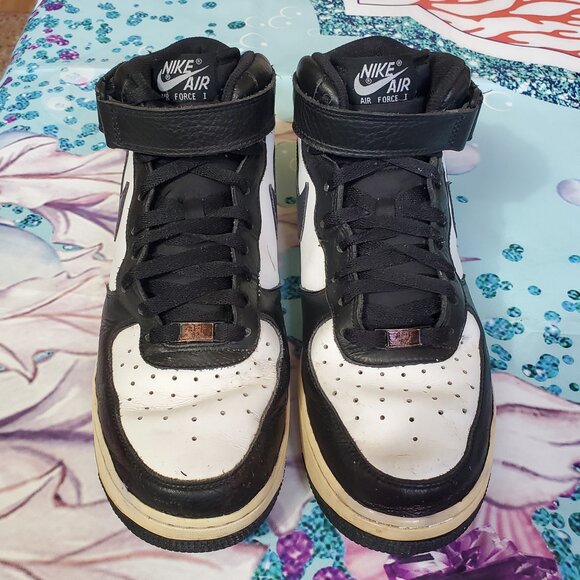 Nike Air Force Ones Black & White Mid Top Size 10 Men\'s 315123-016 main image 5